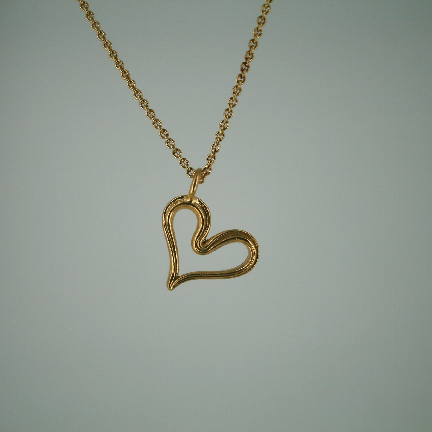 Leopoldíne Heart Pendant - Gold Plated