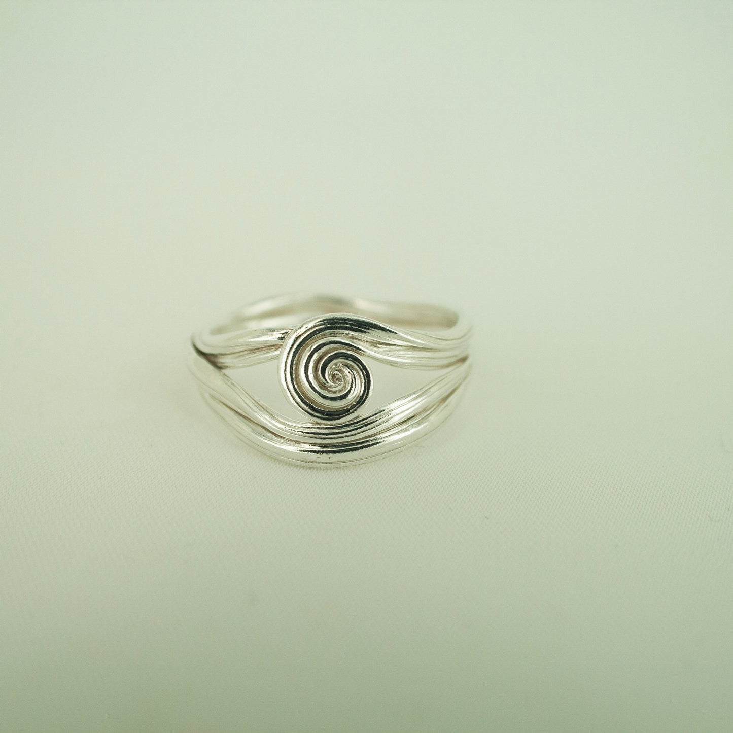 Eyes on you Ring (Size 62)