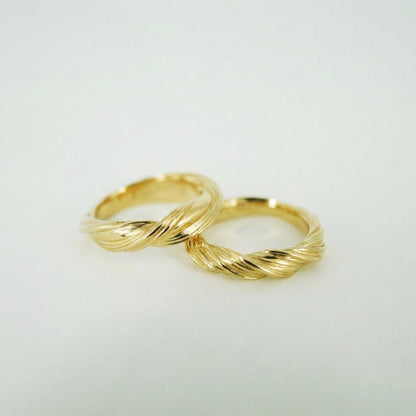 Ocean Curl Ring - Gold Plated