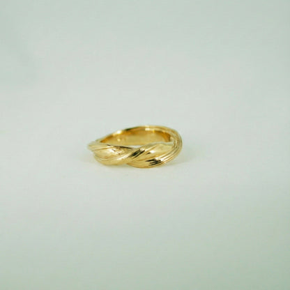 Ocean Curl Ring - Gold Plated
