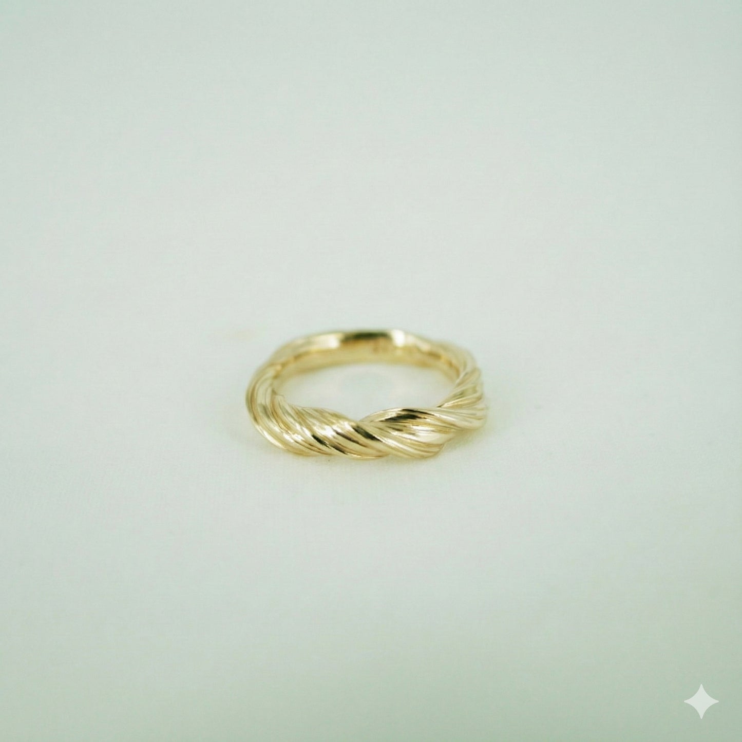 River Swirl Ring - 14 Carat Gold
