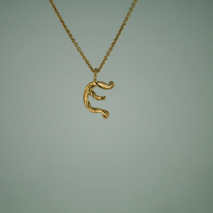 Love Letter - Bogstavsvedhæng i Forgyldt Sterling Sølv