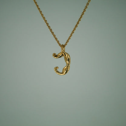 Love Letter - Bogstavsvedhæng i Forgyldt Sterling Sølv