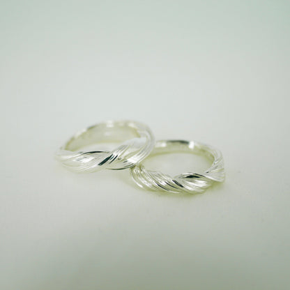 Ocean Curl Ring - Sterling Silver
