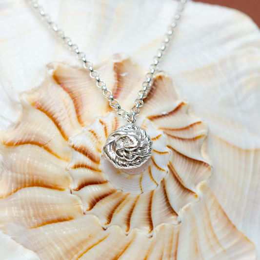 Root Rose vedhæng 1