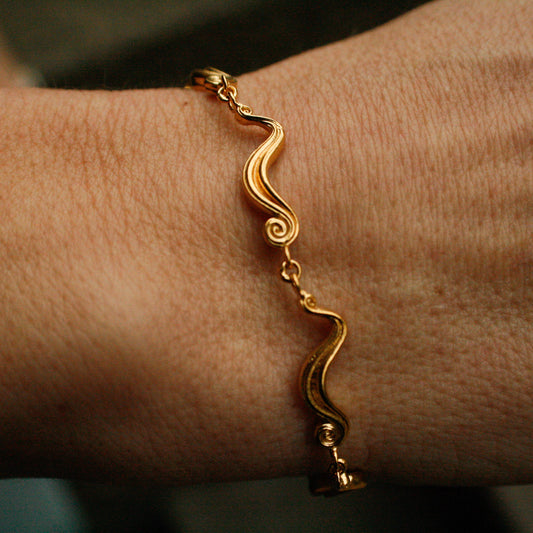 Swirl Bracelet Tiny Swirls - Gold Plated