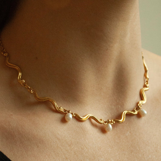 Swirl Pearl Chain - Gold Plated